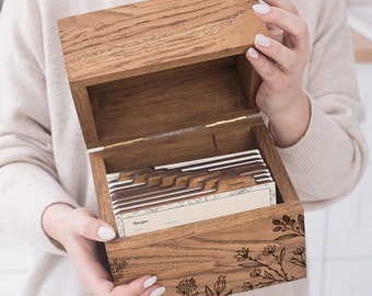 Personalized Recipe Box Dividers 4x6 Cards, Engraved Box Bridesmaids Gifts