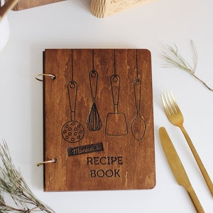 Custom recipe binder gift for her mom Cookbook Wooden personalized recipe book image 1