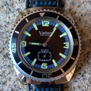 Vadur Antichoc 15 Rubis Jumbo – Men’s Vintage Diver Watch