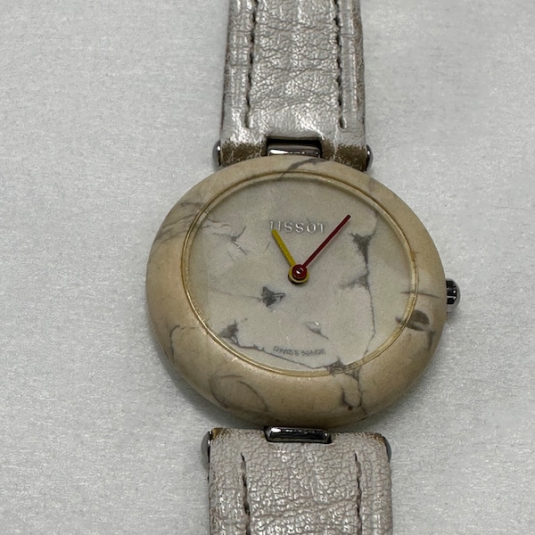 Tissot Rock Watch Beige / White R150 – Vintage Watch