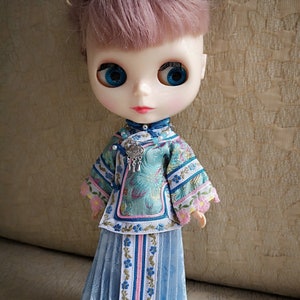 blythe outfit Chinadress  traditional Chinese clothing  bead and embroidery blue /pink