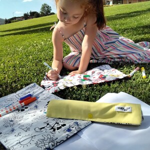 USA la FANTASIA!!!!!!!!!!!!  TOVAGLIETTE da colorare per bambini con pratica chiusura handmade