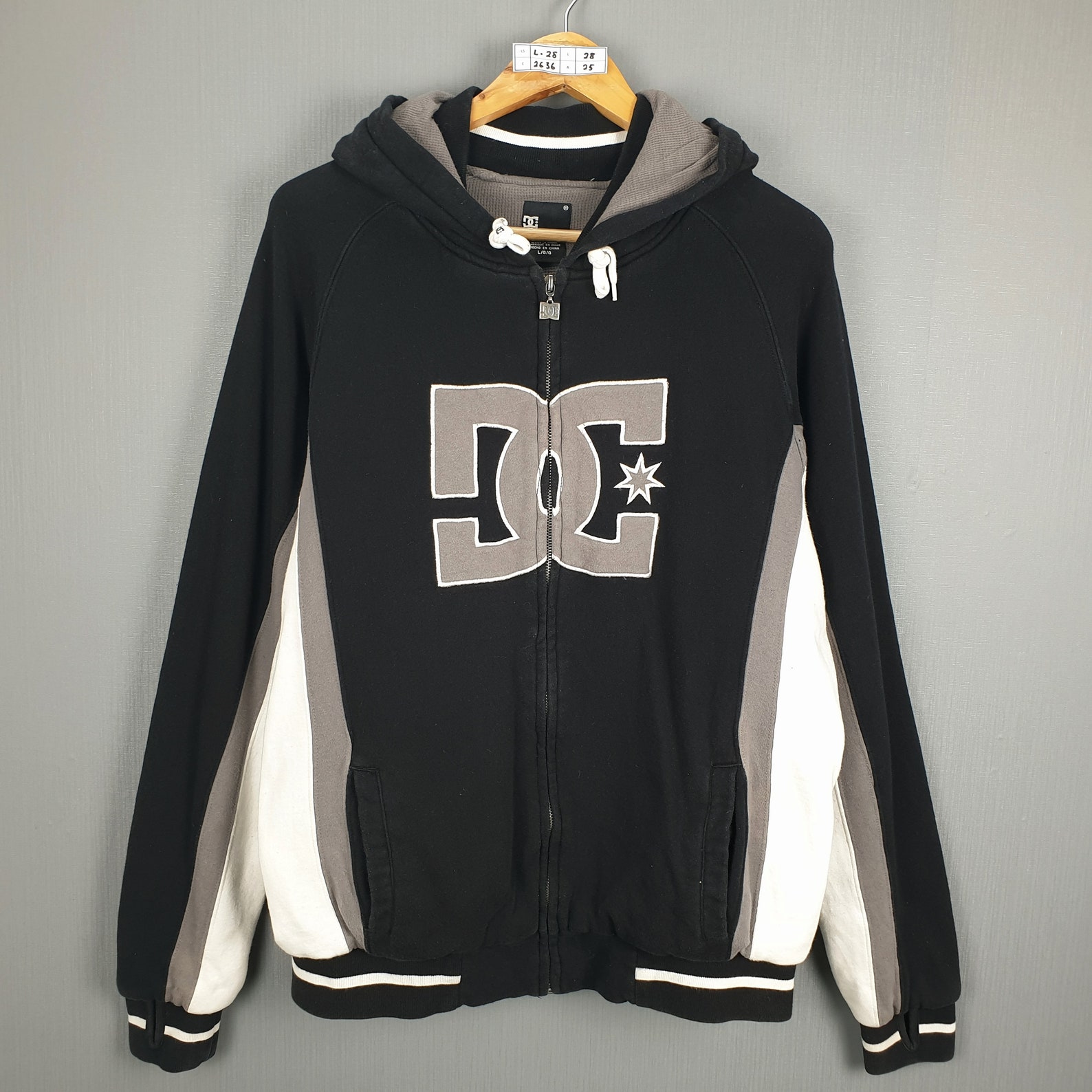 DC SHOES Skateboard Hoodie Large Vintage 90s DC Shoes Etsy
