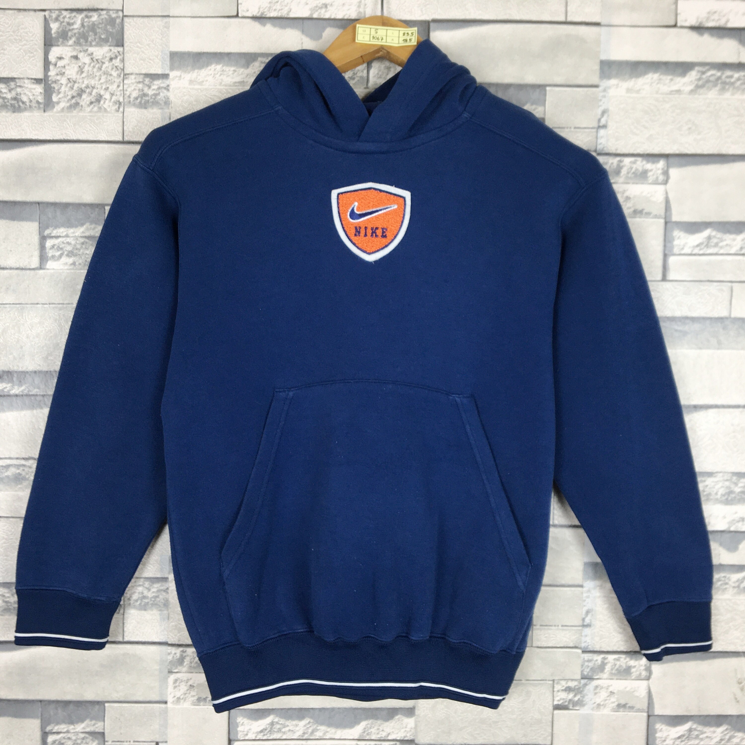 nike hoodie small logo