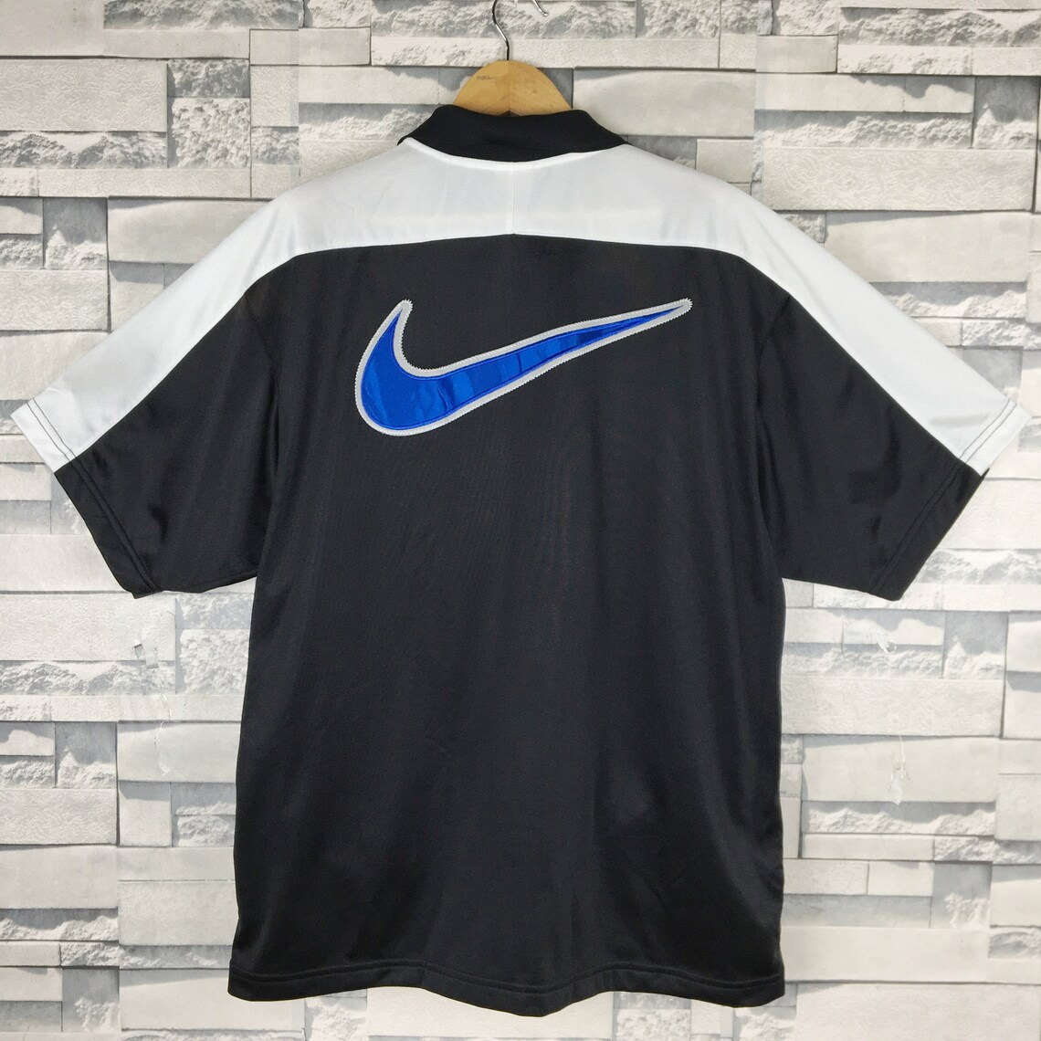 nike basketball sweaters