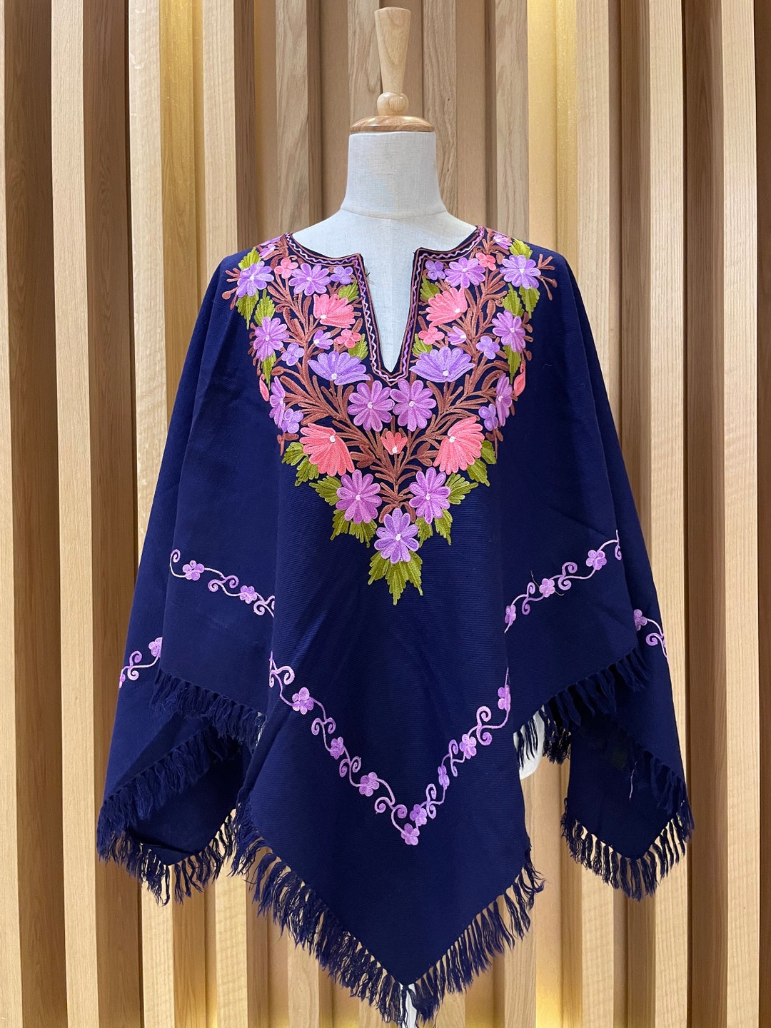 Cordelia Lavet en kontrakt venlige Buy Hippi Style Blue Woollen Kashmiri Poncho Cape Bohemian Online in India  - Etsy
