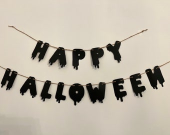 Halloween Garland - The garland for your eerily beautiful party! Halloween Party Banner, Halloween Garland, Halloween Party