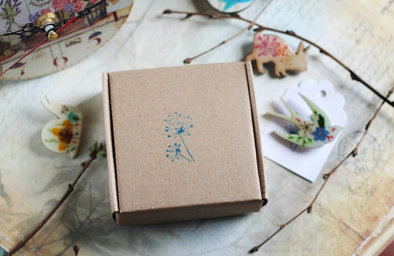 Cat brooch with pressed flowers Gift for daughter. Wooden pin for sweater