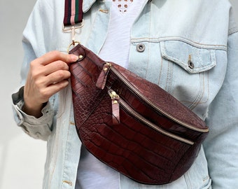 Brown Fanny Pack, in ITALIAN Embossed Leather, Made in Italy, Brown Waist Bag, Women Sling bag, Leather Hip Bag, Leather Bum Bag