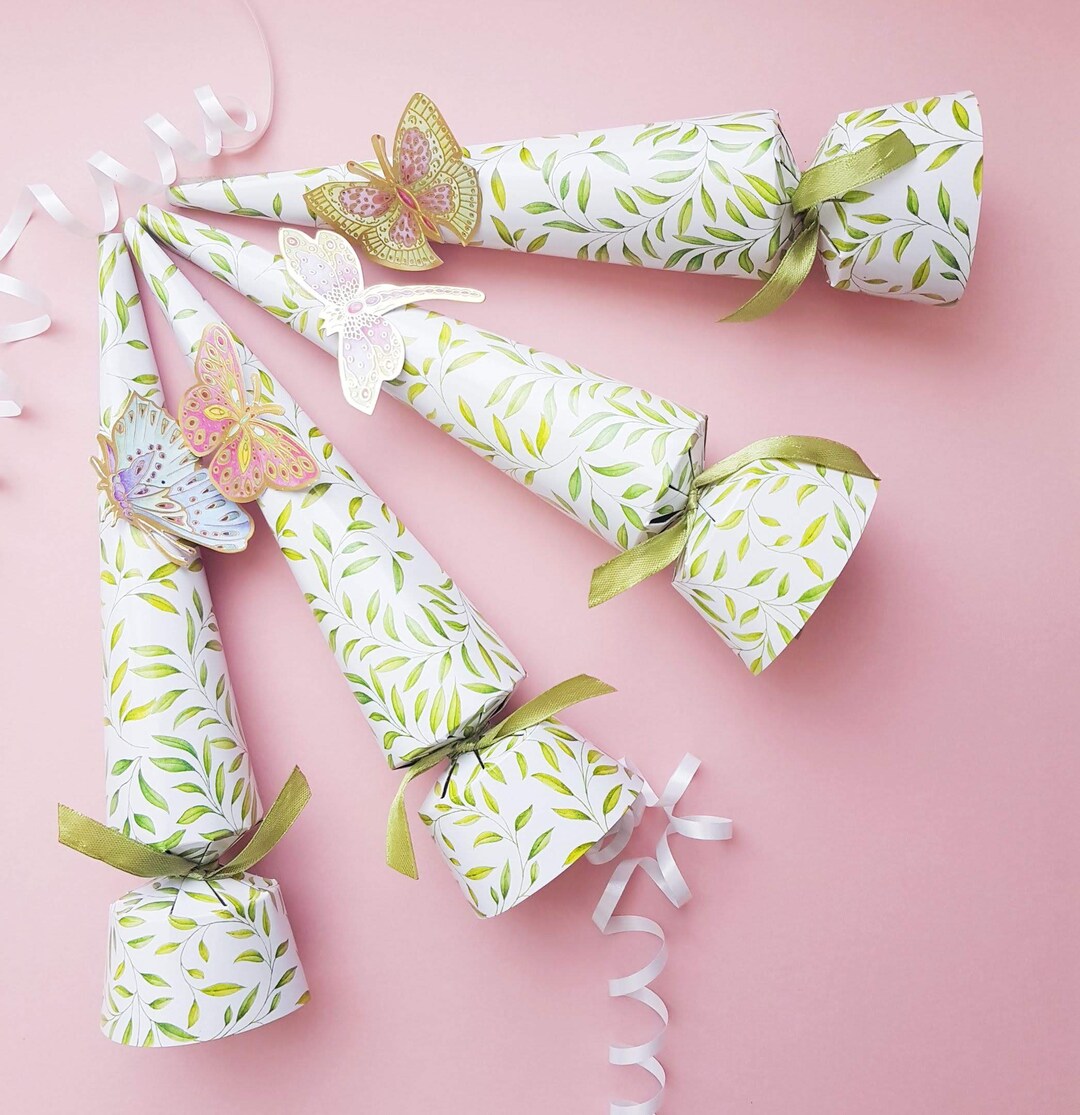 Butterfly Cone Crackers With Butterfly Confetti by Caspari, 8 Boxed