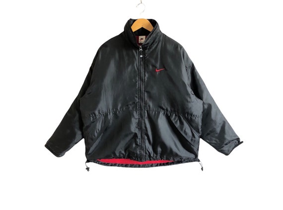 Nike hotsell oversized windbreaker