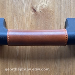 DEFENDER Deluxe Leather Handle Cover (Puma Dash - Fits 2007 Onwards)