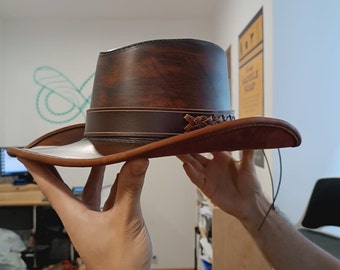 Minnetonka Hat Aussie Style Light Brown Suede Leather Safari
