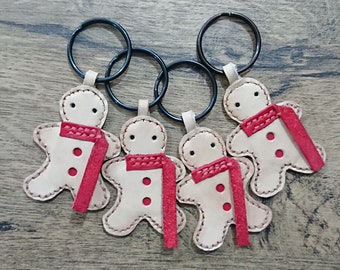 Leather gingerbread man keychain, gingerbread charm, christmas keychain, leather keychain, sweet accessory