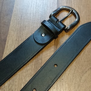 天然牛革で作られたレザーベルト。ハンドメイド。シングルストリップベジタブル。カスタマイズ可能。ギフトに最適。