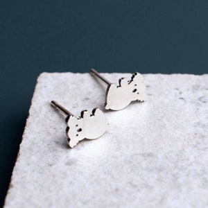 Orecchini a bottone in argento fatti a mano a forma di koala, orecchini a forma di koala, graziosi orecchini a bottone a forma di animale, orecchini in argento a forma di koala, gioielli con animali, regalo per lei
