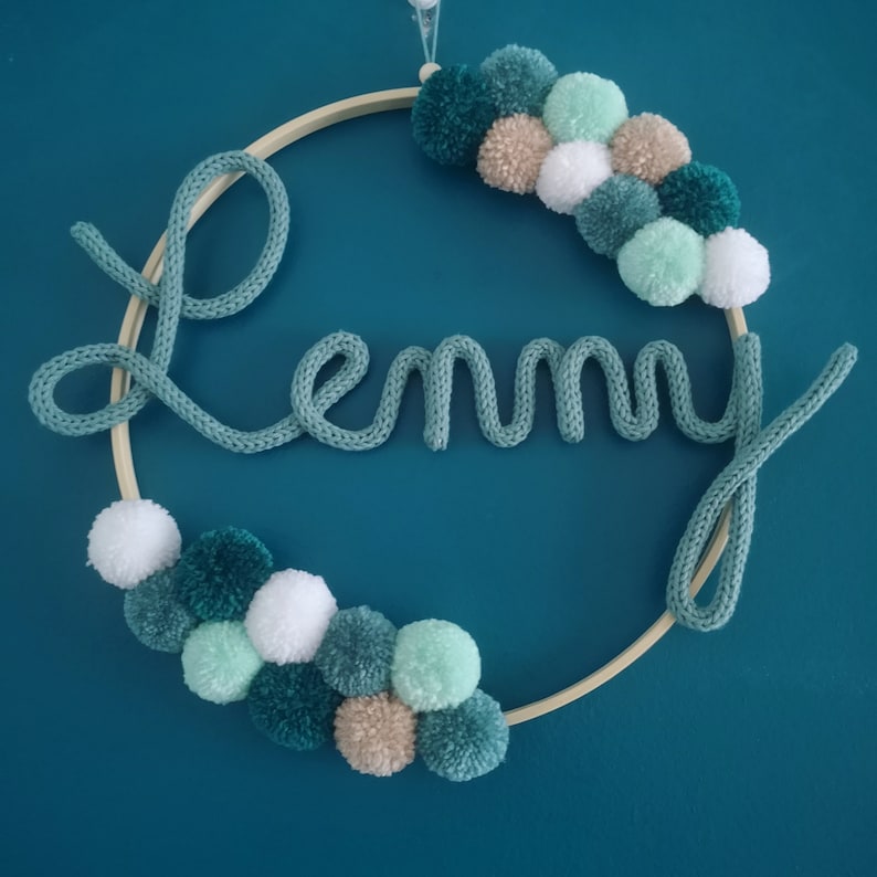 Couronne pomponnée personnalisée Lenny