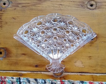 Vintage Avon Handmade Crystal Daisy and Button Pattern Glass Fan Tray