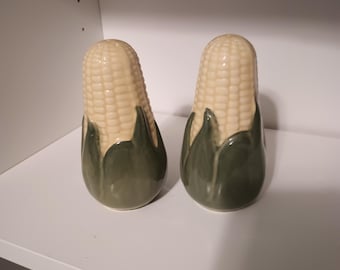 Vintage Shawnee Pottery Corn Cob Salt & Pepper Shaker Set with Cork Stoppers