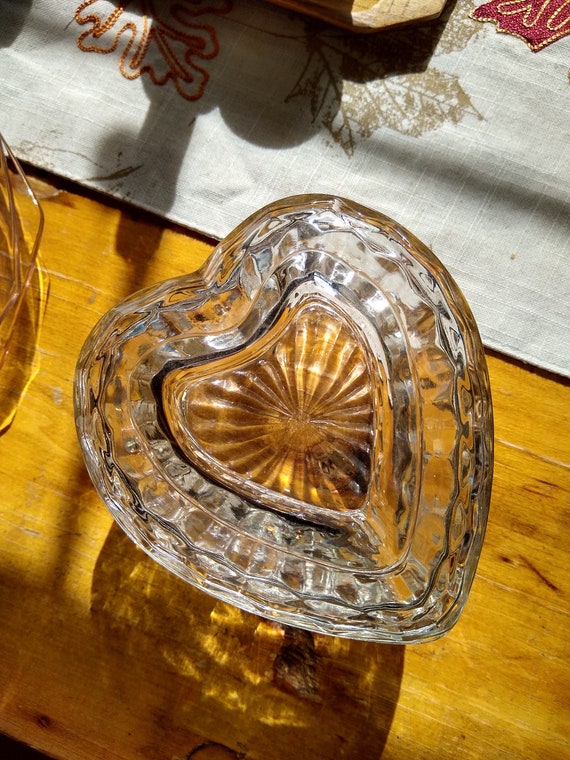 Homco crystal fostoria weaved basket pattern heart shaped jewelry/trinket box
