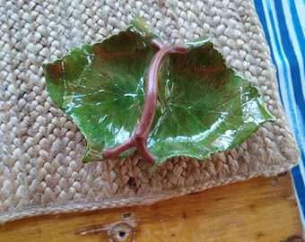 Divided leaf dish with branch handle