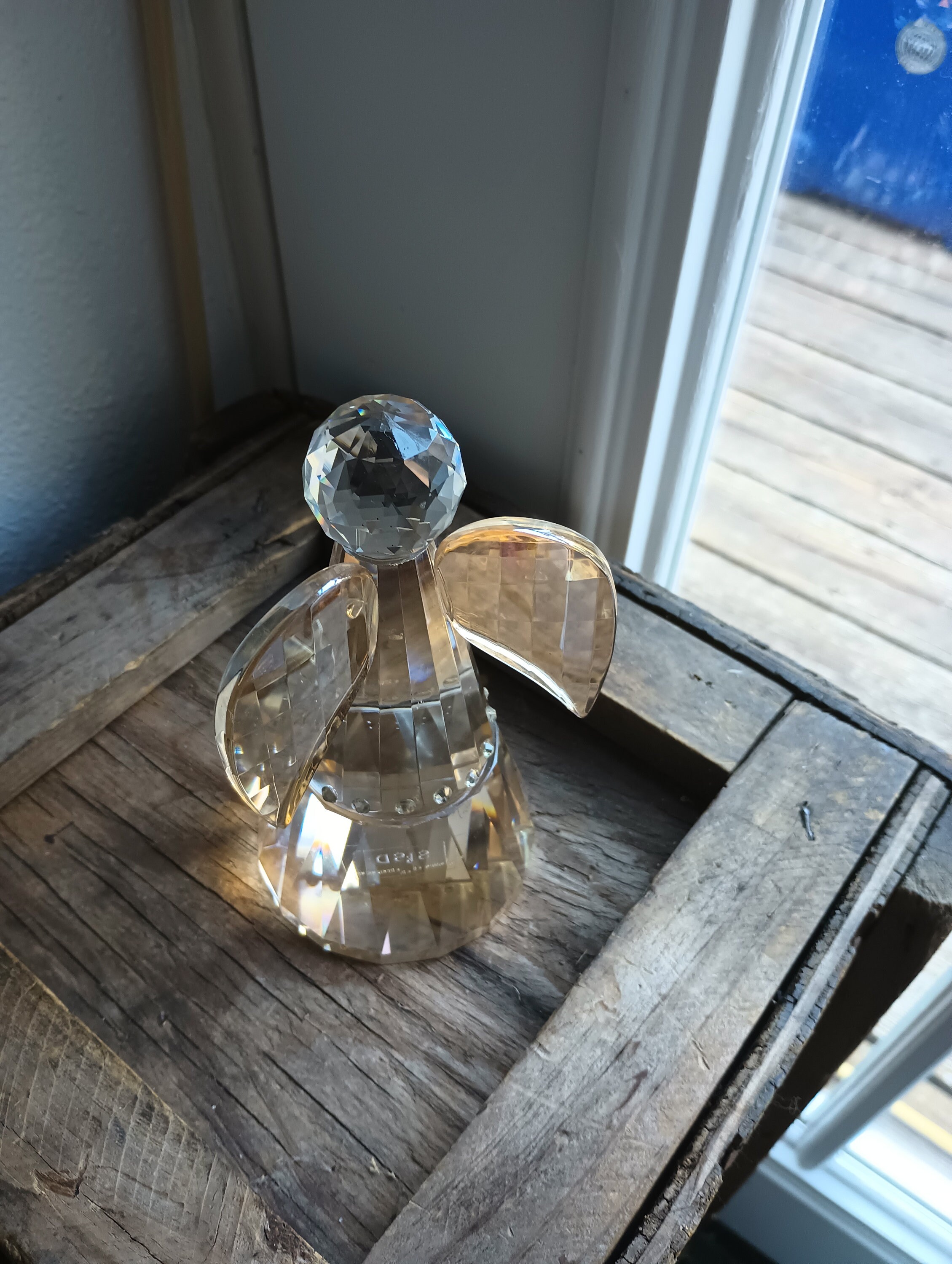 Simon Designs Crystal Glass Champagne and Clear Guardian Simon Designs Crystal Glass Champagne and Clear Guardian