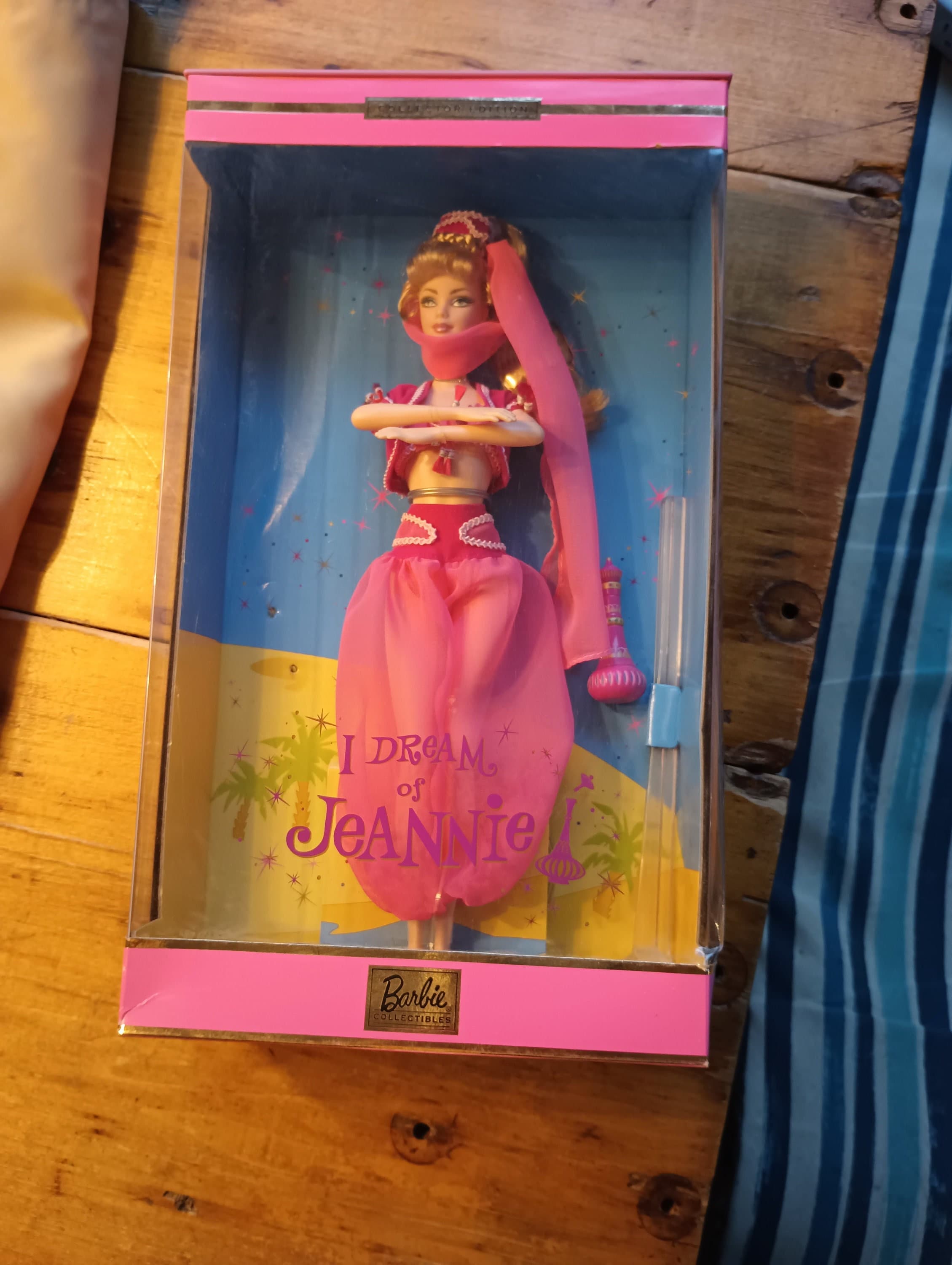 Barbie - a Princesa e a Pop Star + Marca Página em Promoção na Americanas