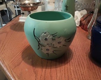 McCoy Green Spring Wood Dogwood Flower Planter 1960s