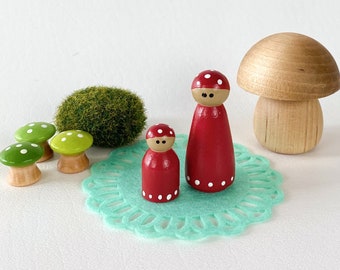 mushroom mom & baby peg doll/forest small world play/dollhouse accessory/open ended play/playscape/imaginative play