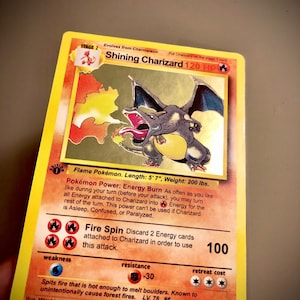 Shining Charizard Base Set GOLD Holo - Design alterato 4/102 - Carta personalizzata