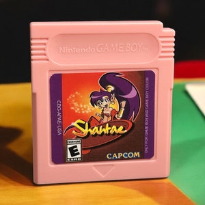 Shantae Gameboy Color 用ピンク カートリッジ シェル (交換用シェルのみ - マザーボードなし)