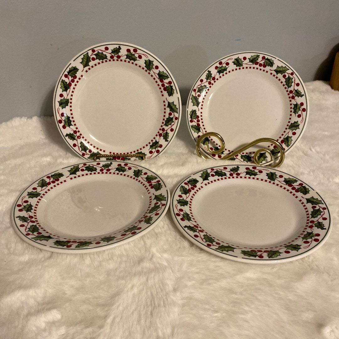 Oneida Winter Wonderland Christmas Holly Berry Set Of 4 Salad Plates