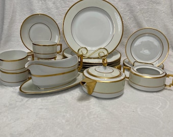 Heinrich Co Selb Bavaria Pattern  10" Imperial Dinner Set H & Co 21pc As Is