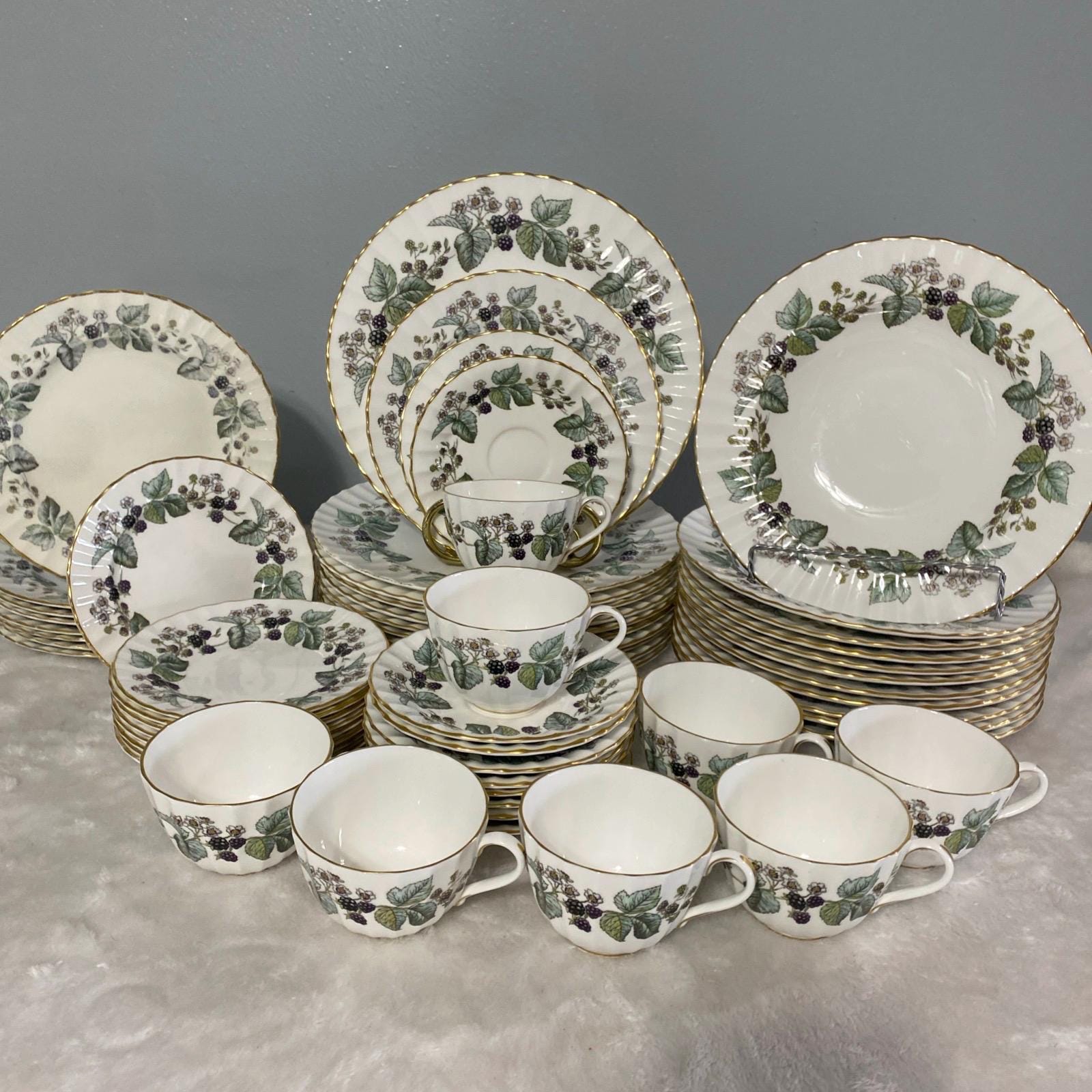 新品 英国製 WORCESTER【Lavinia】オーブン ディッシュ Royal Worcester - 【新品】英国製 ロイヤルウースター