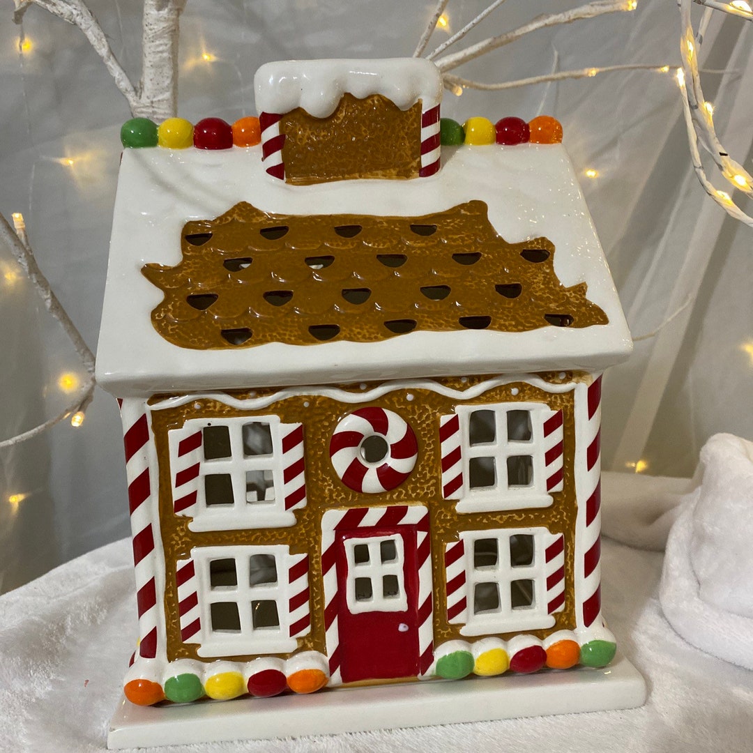 Bath & Body Works GINGERBREAD 10 Luminary Candle House Candy 2009