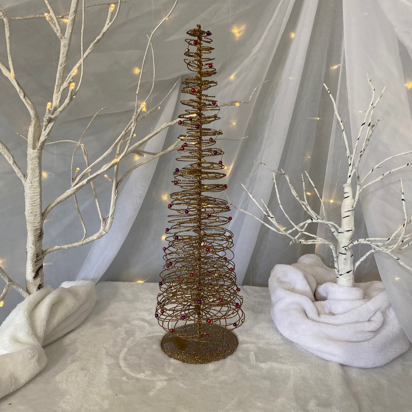 Bead & Wire Christmas Tree With USB Light Large