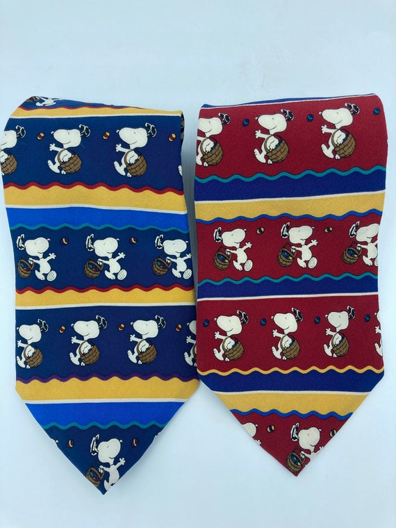 Vintage Peanuts “Easter Beagle” Snoopy Necktie Eas