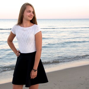Knitted tank top is handmade of white cotton yarns, it is a cosy blouse, a nice gift for girlfriend, women or daughter.