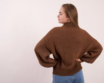 Comodo maglione oversize a collo alto con maniche lunghe lavorato a maglia in morbido filato di mohair di capretto, comodo pullover regalo per lei