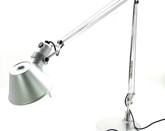 Industrial Michele De Lucchi & Giancarlo Fassina Design for Artemide &quot;Tolomeo &quot; Silver Aluminium XL Desk Lamp, 2000s