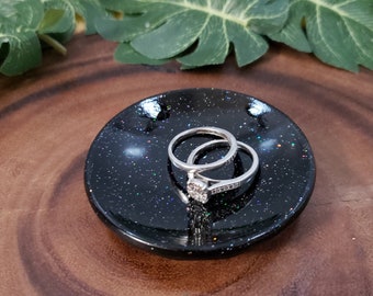 Small Ring Dish - Trinket Dish - Jewelry Dish - Mother's Day Gift - Gift for Her - Bathroom Decor - Ring Dish - Ring Holder -Black Ring Dish