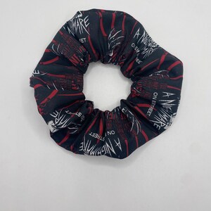Nightmare on Elm Never Sleep Halloween-scrunchie | Halloween-scrunchie | Nightmare on Elm-scrunchie | Horrorscrunchie