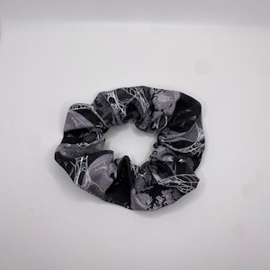 Betoverde Halloween-scrunchie | Halloween-scrunchie | Griezelige scrunchie | Horrorscrunchie | Herfstscrunchie | Heksenscrunchie