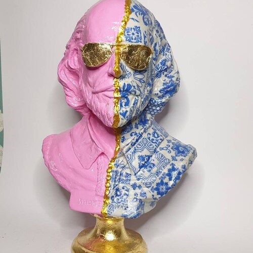 pop art shakespeare sculpture,eclectic art,eclectic home decor,pop art statue,urban art sculpture,modern bust,neon decor,unique art statue