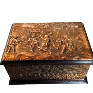 Vintage French Copper Embossed Box: Artisan Jewelry/Cigar Storage
