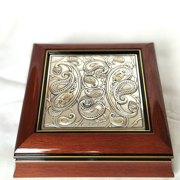 ACCA jewellery case in shiny wood, bas-relief work by Enrico Castellani, 925 silver laminated plate. Vintage 70s, original bag, carton box