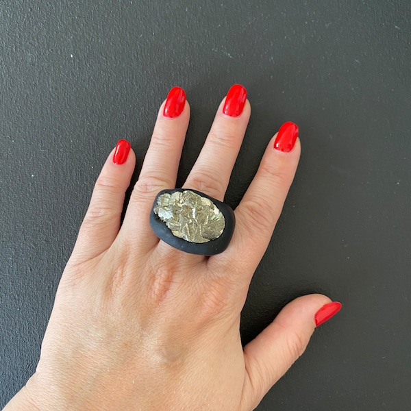 Cocktail ring with raw pyrite. statement ring , huge ring with a massive stone, large women's ring. Black ring with stone. big size