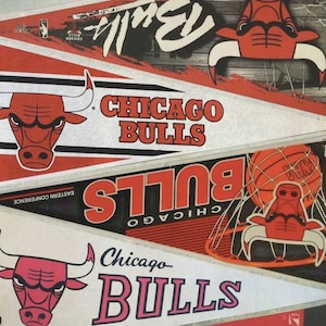 Chicago Bulls Retired Jerseys Banners Zip Pouch