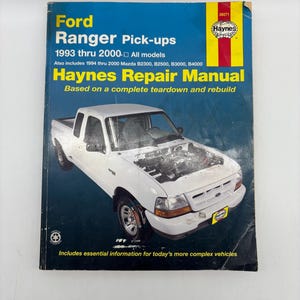 Zabytkowe pick-upy Ford Ranger z lat 1993-2000. Podręcznik napraw Haynes obejmuje również modele Mazda B2300, B2500, B3000, B4000 z lat 1994-2000.