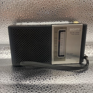 Vintage Sony FM/AM 2 Band Portable Radio, Sony Model TFM-6060W, 9V Sony fm/am Portable 2 Band Radio, Handheld Sony Radio, Vintage Sony Radio